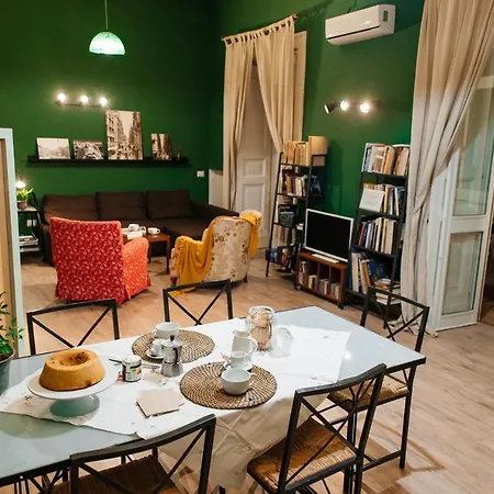 Apartment Chiaia *