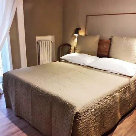 Chiaia Apartment Naples