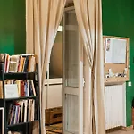 Chiaia Daire Napoli